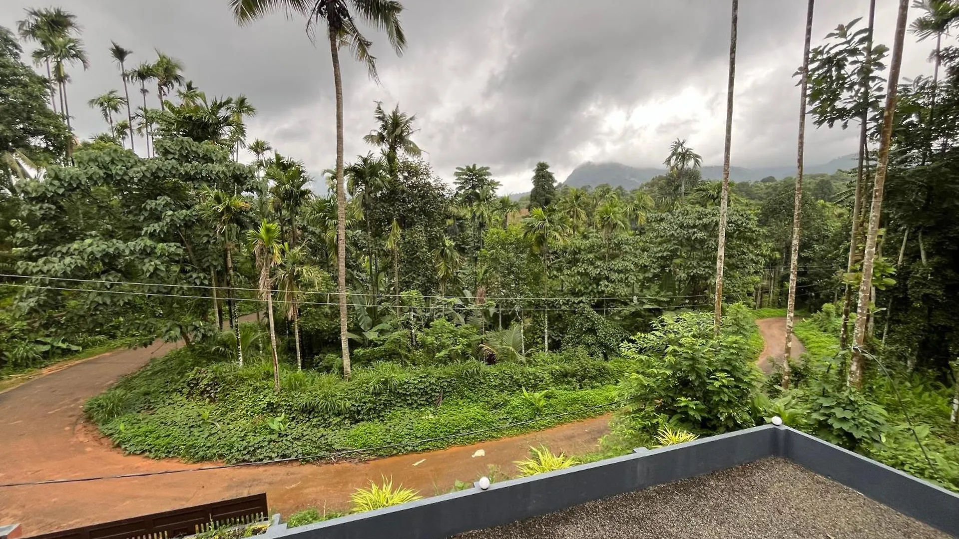Orange Homestay Attappādi