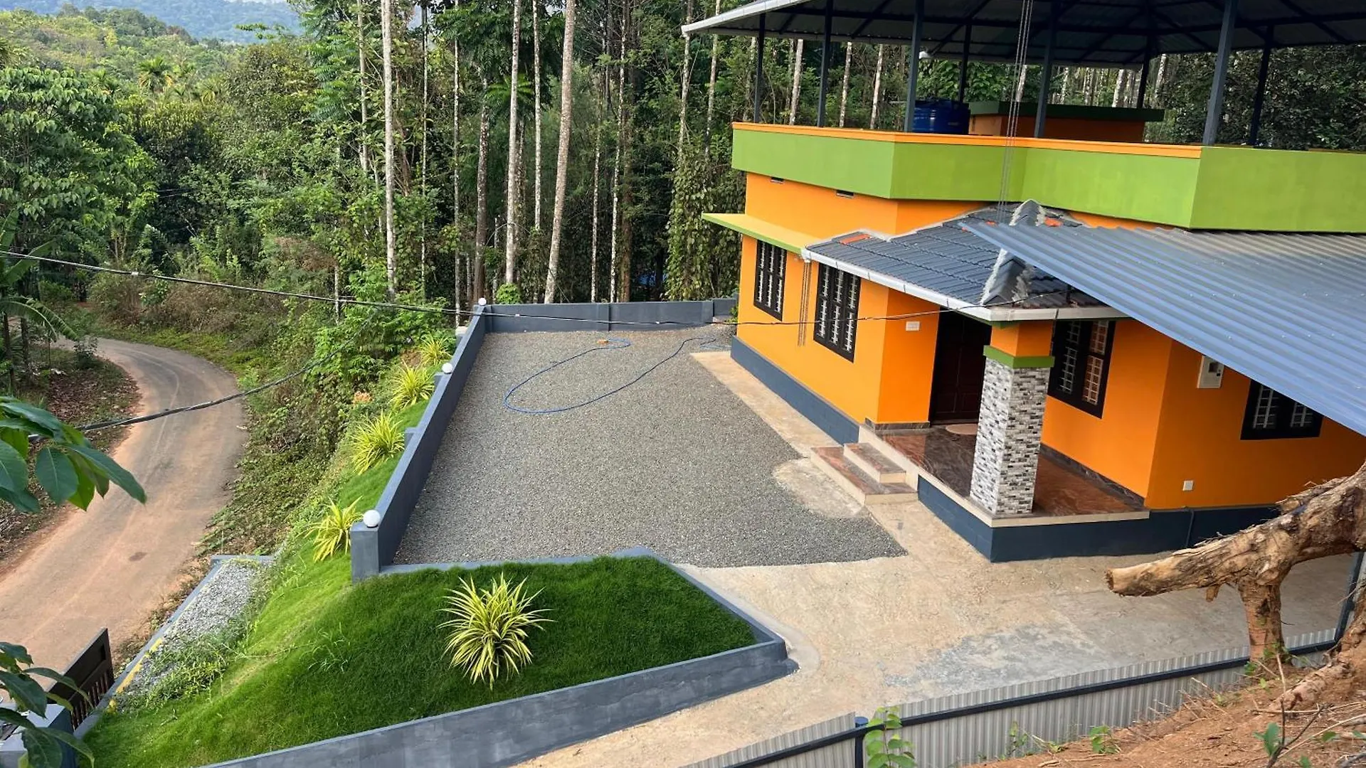 Orange Homestay Attappādi